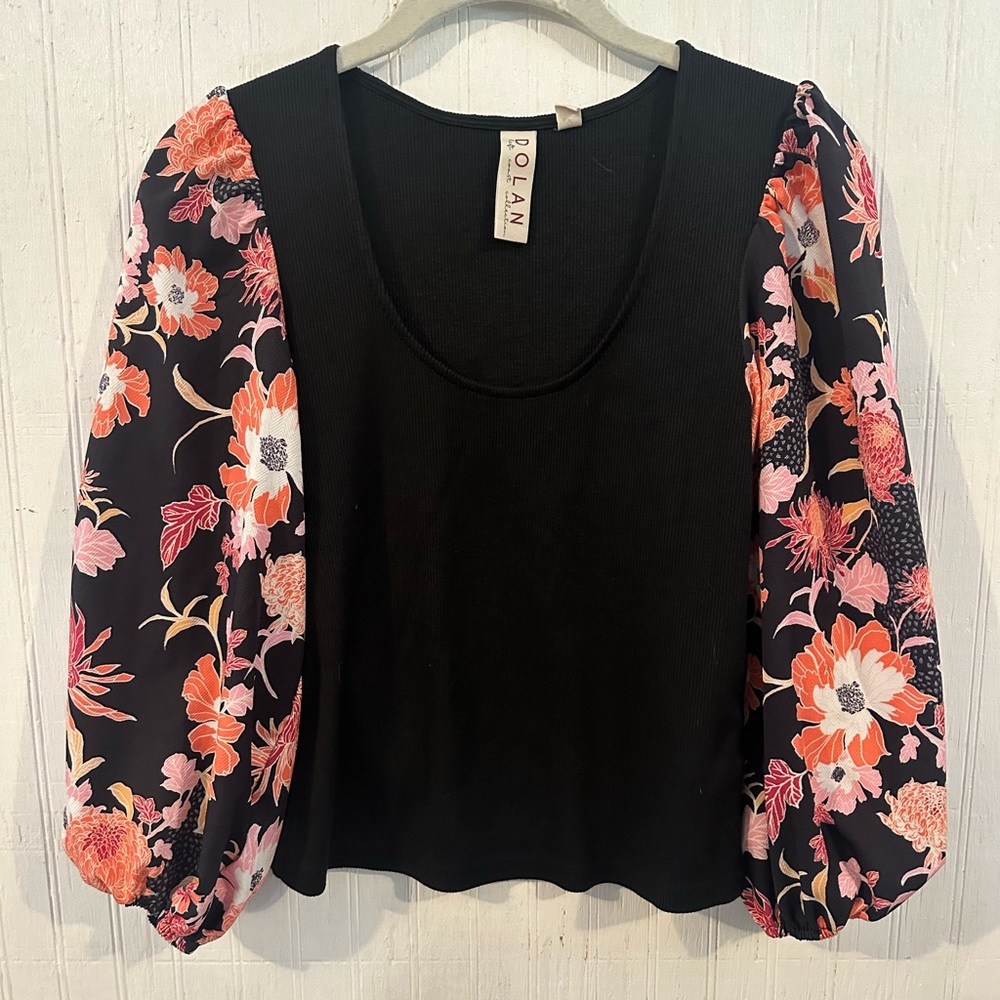DOLAN, Black & Floral Blouse